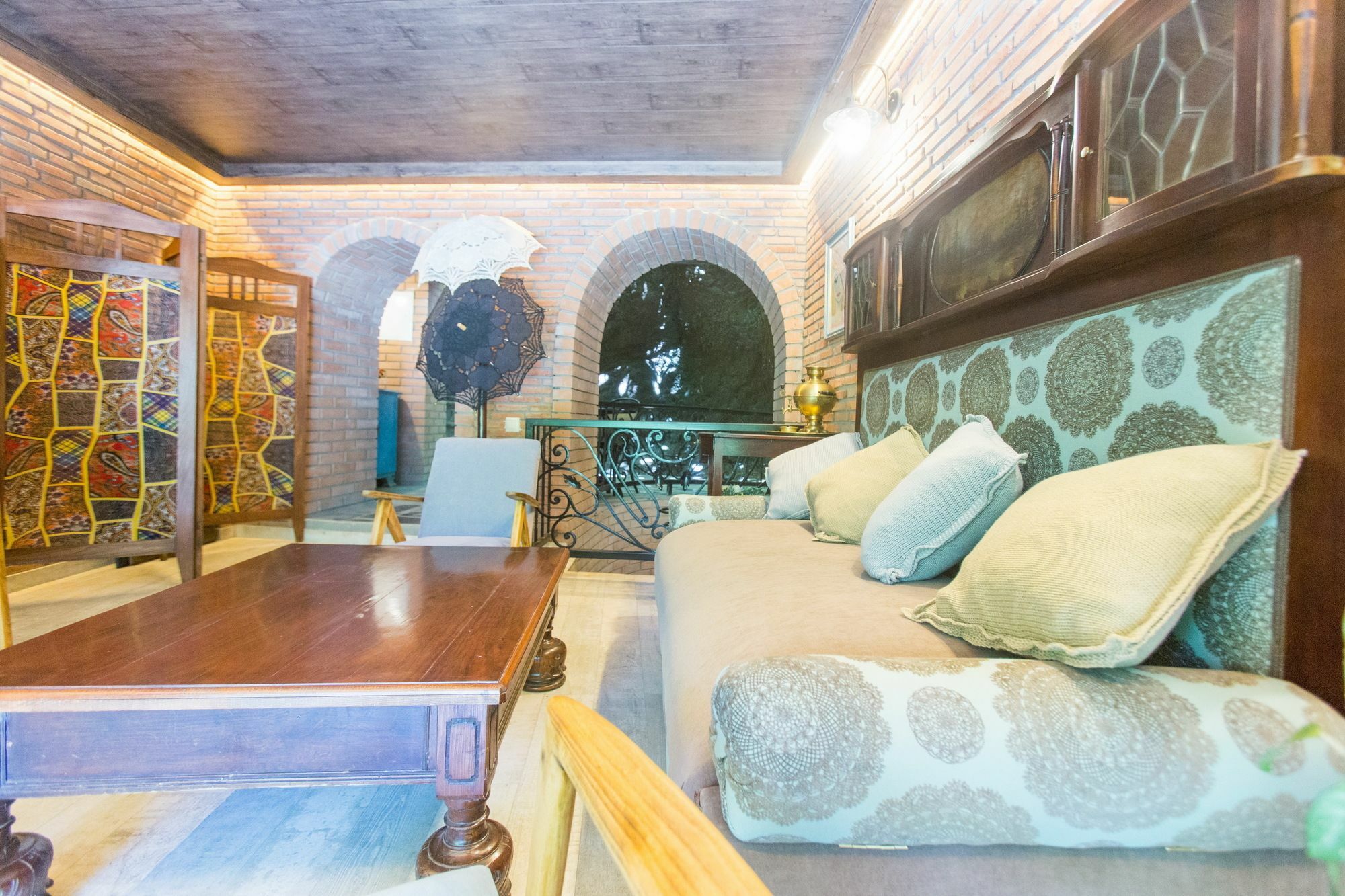 טביליסי Bloom Boutique Hotel מראה חיצוני תמונה