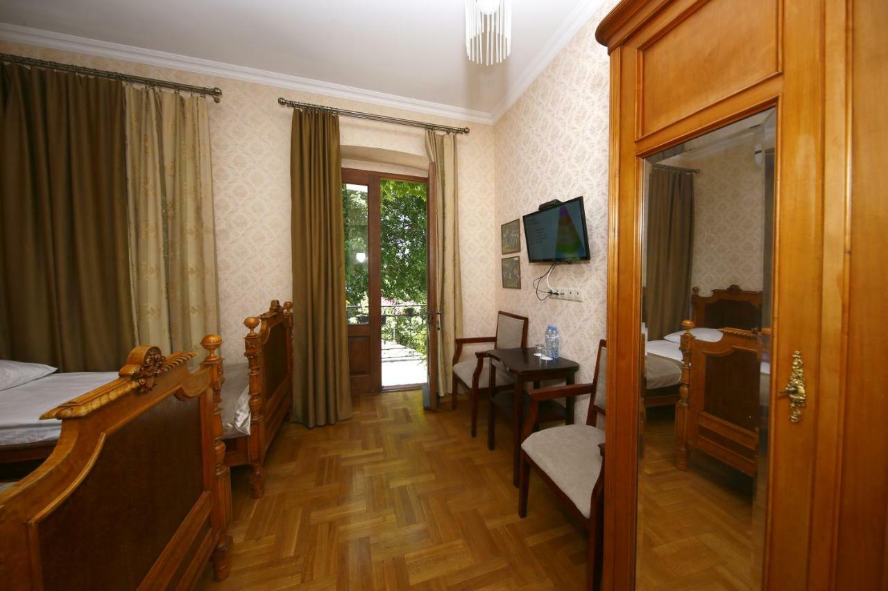 טביליסי Bloom Boutique Hotel מראה חיצוני תמונה