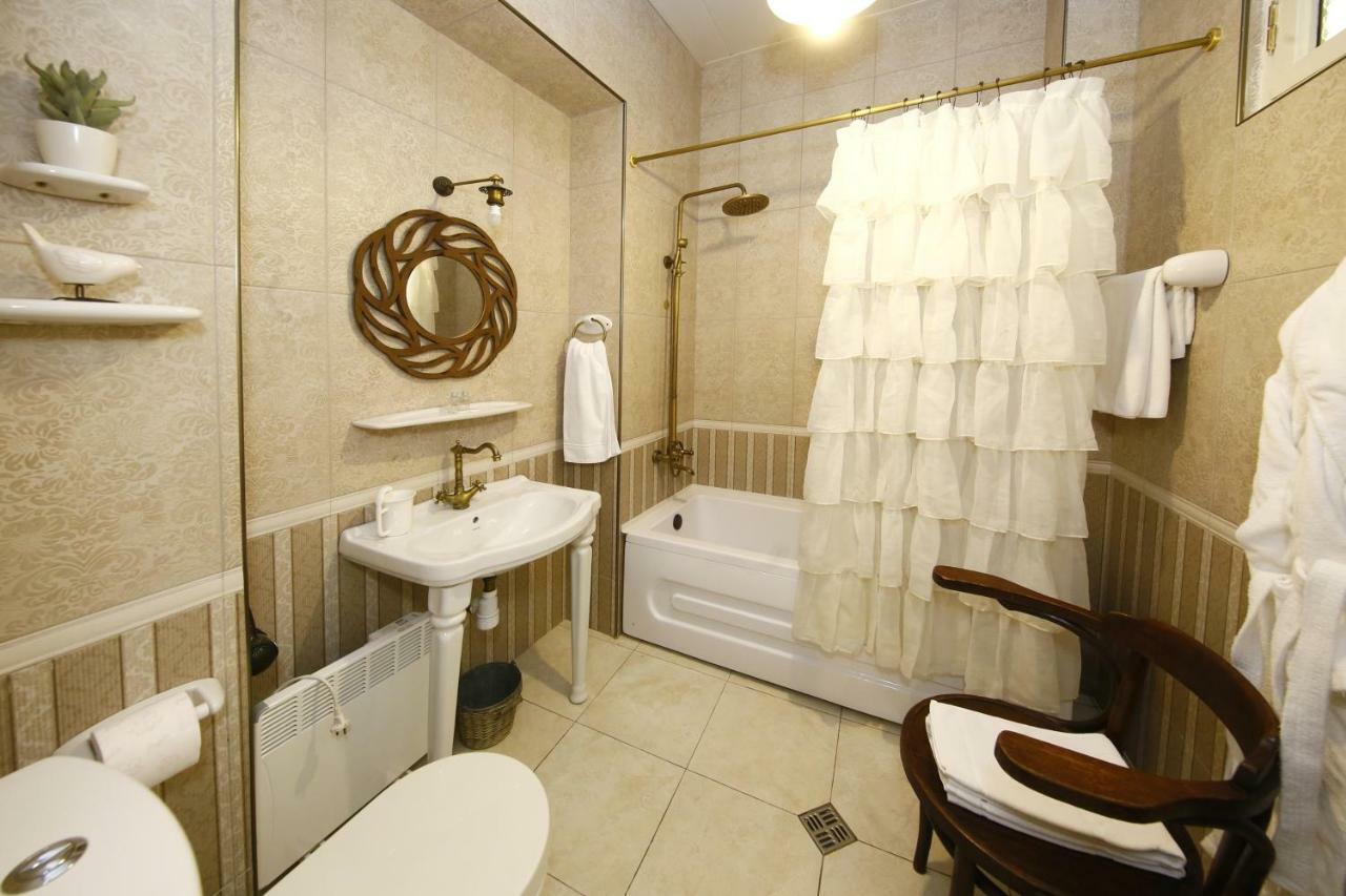 טביליסי Bloom Boutique Hotel מראה חיצוני תמונה