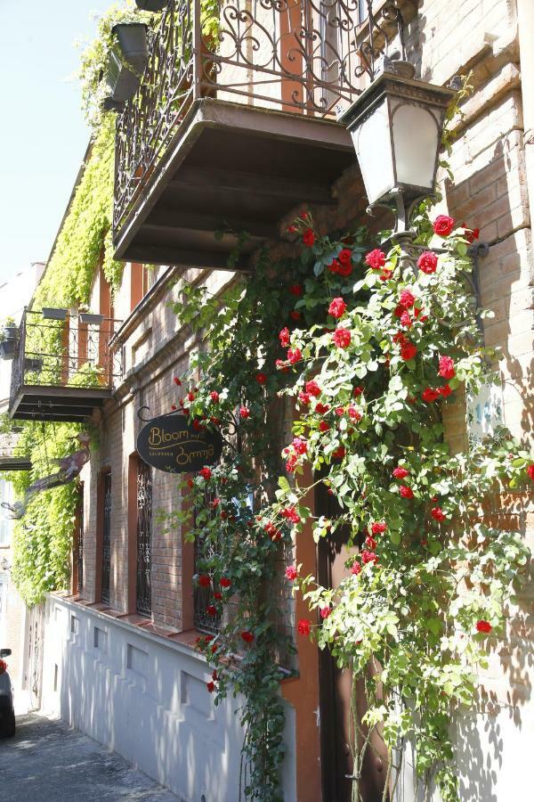 טביליסי Bloom Boutique Hotel מראה חיצוני תמונה